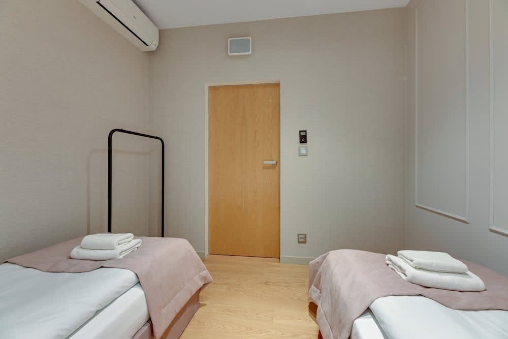 Deo Plaza by Downtown Apartments 2