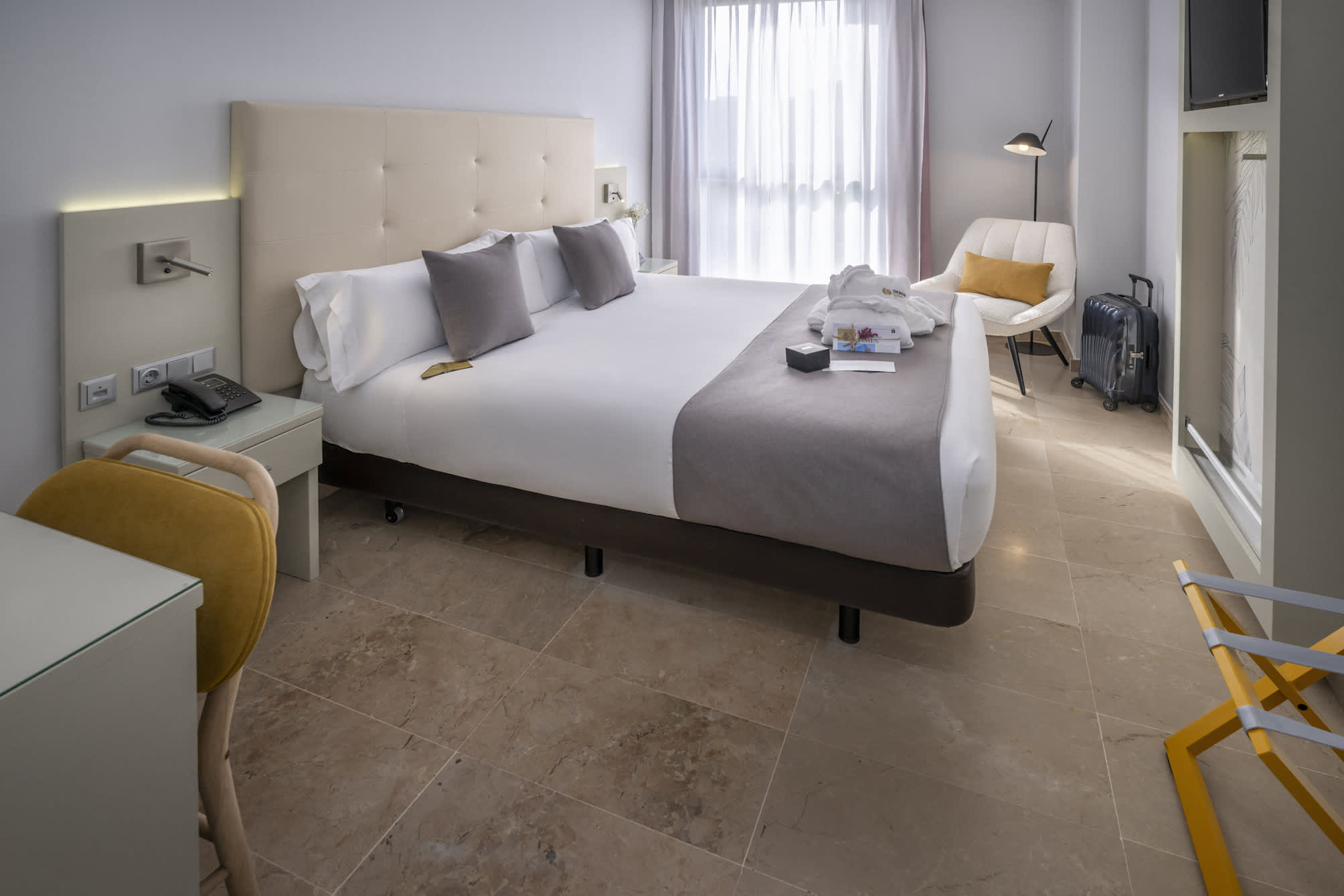 Hotel SERHS Del Port 5