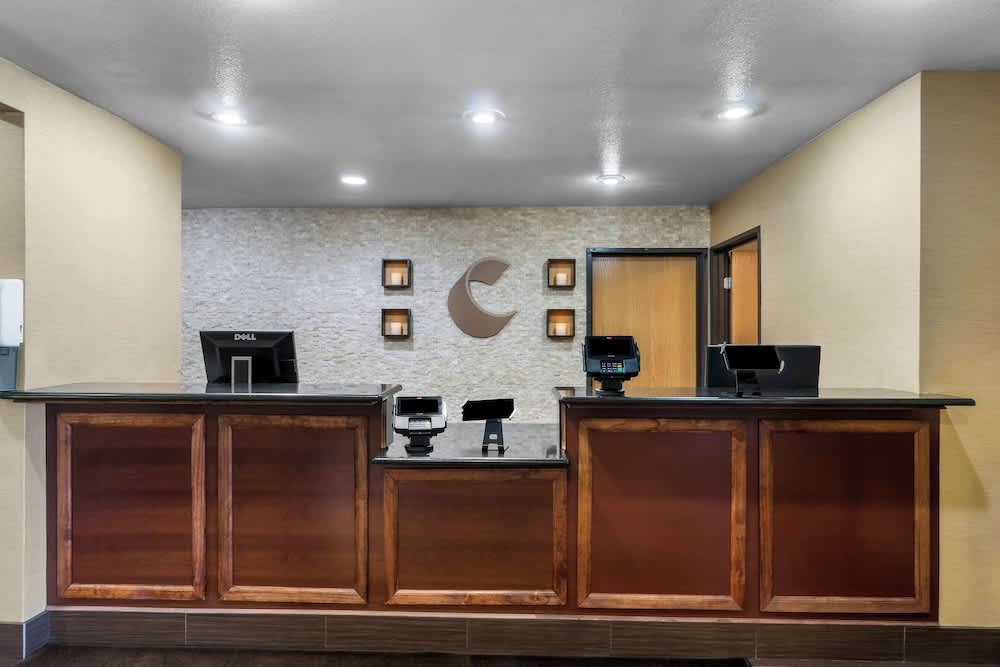 Comfort Inn & Suites Greeley 2
