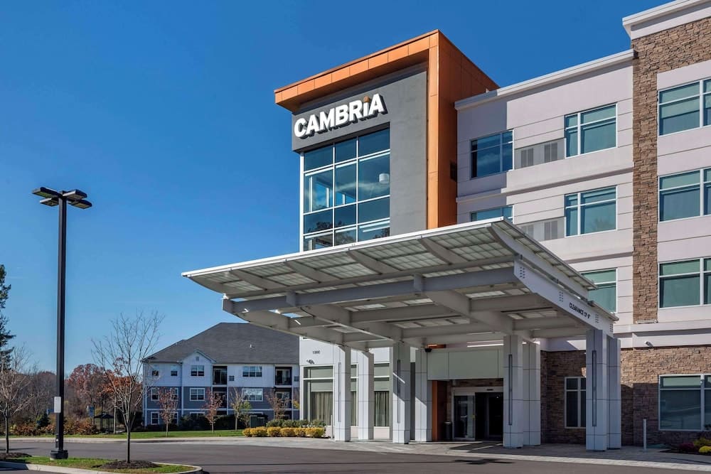 Cambria Hotel Manchester South Windsor 1