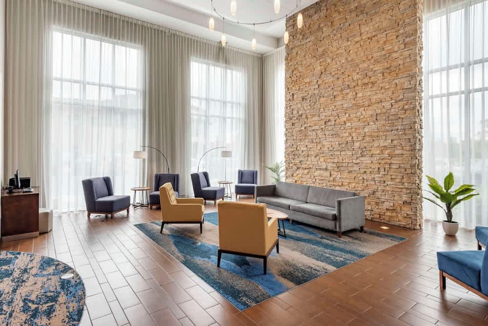 Cambria Hotel Minneapolis Maple Grove 2