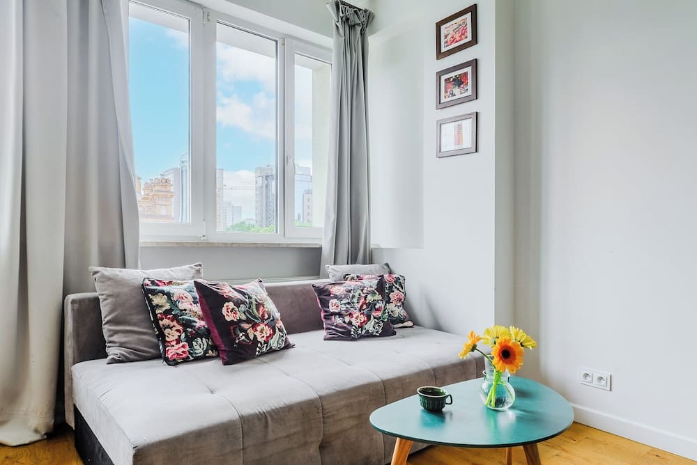 ShortStayPoland Plac Mirowski 4