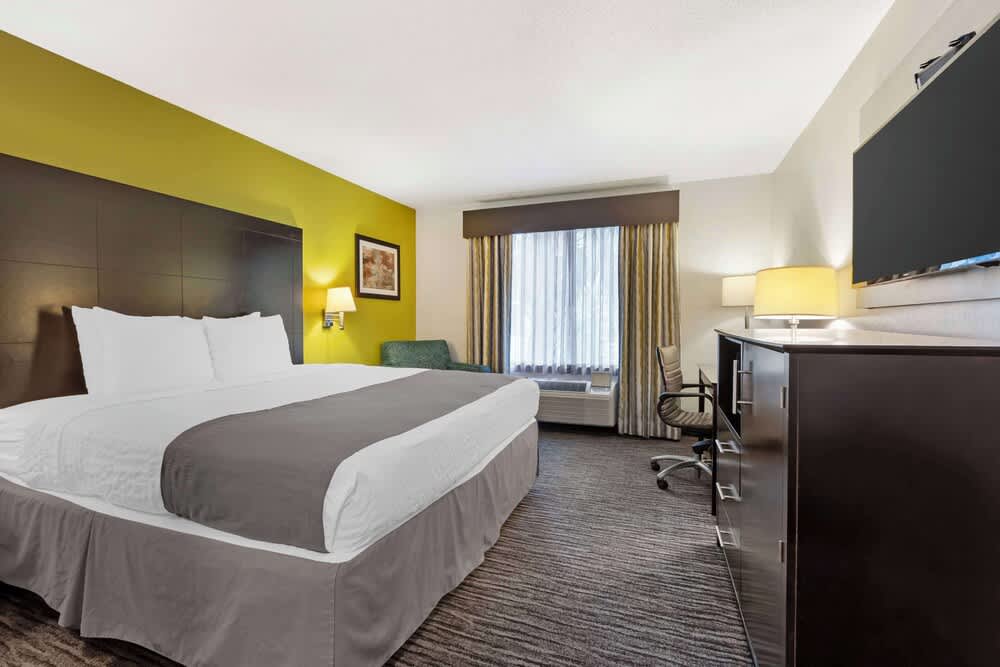 Best Western Magnolia Inn and Suites 4