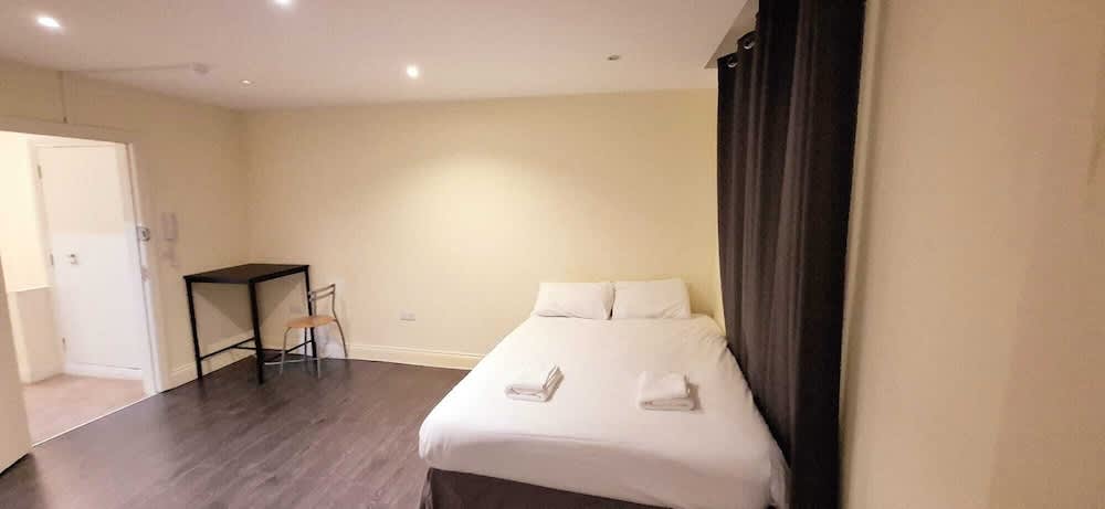 Earls Court Flats selection 2