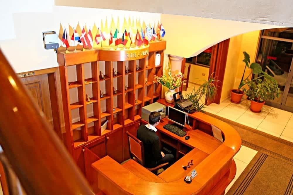Hotel Primavera 2