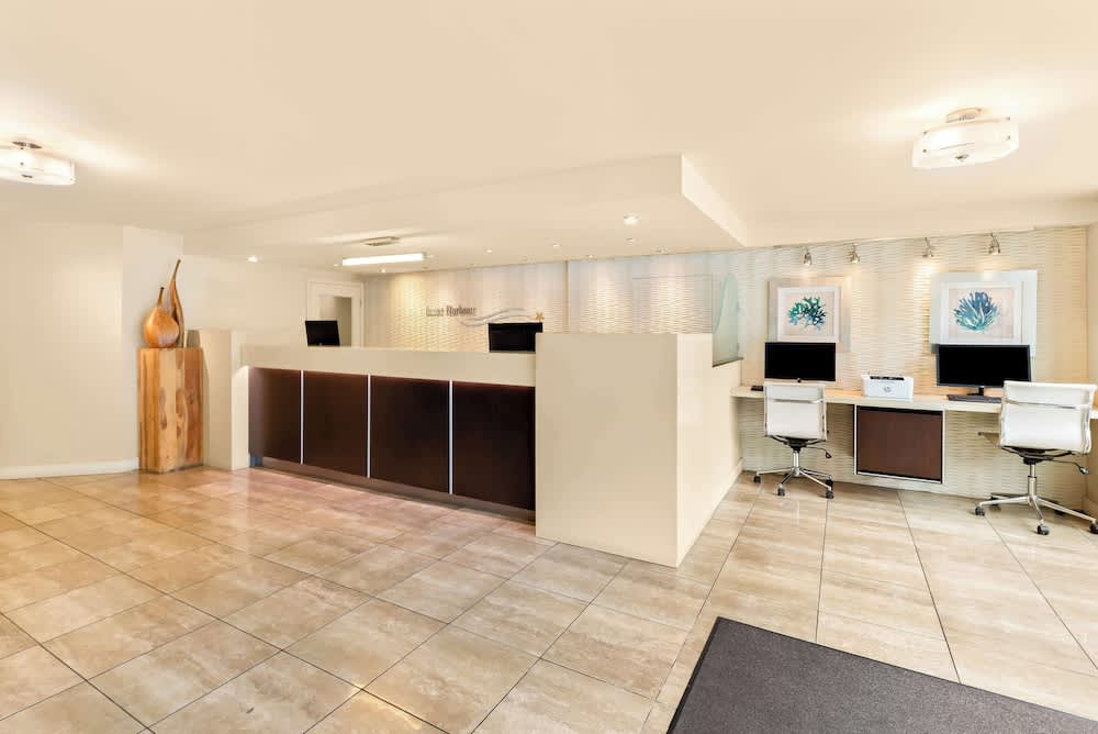 Best Western PLUS Inner Harbour Hotel 3