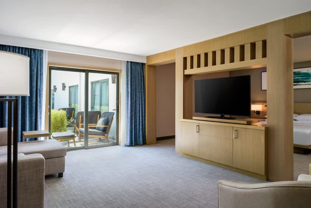 Delta Hotels by Marriott Ontario Airport 5