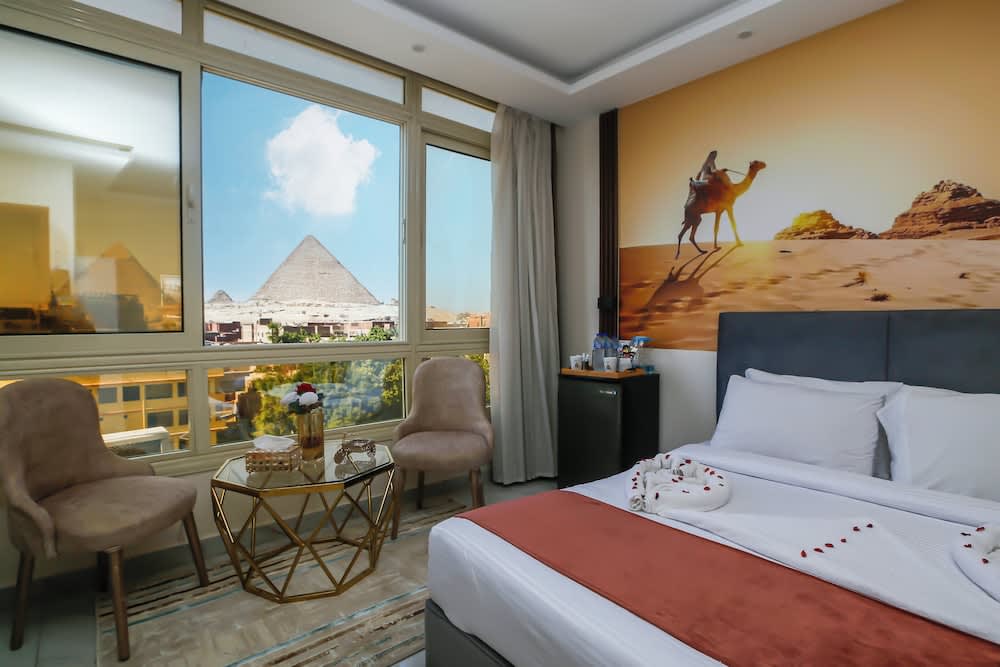 Pyramids Palace inn With Rooftop Access & free airport pickup 2