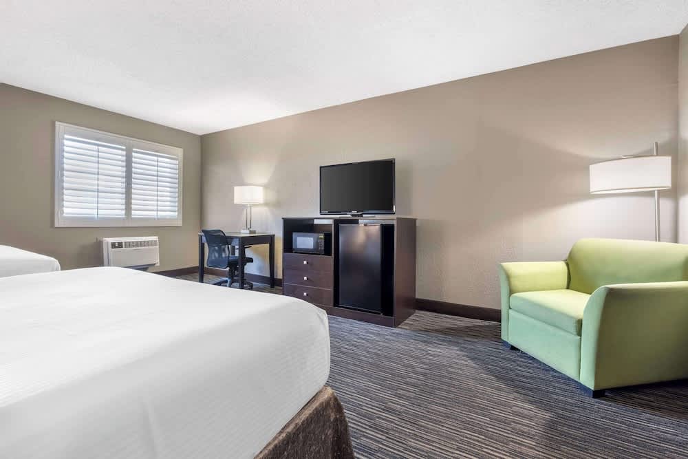 Best Western McCarran Inn 2