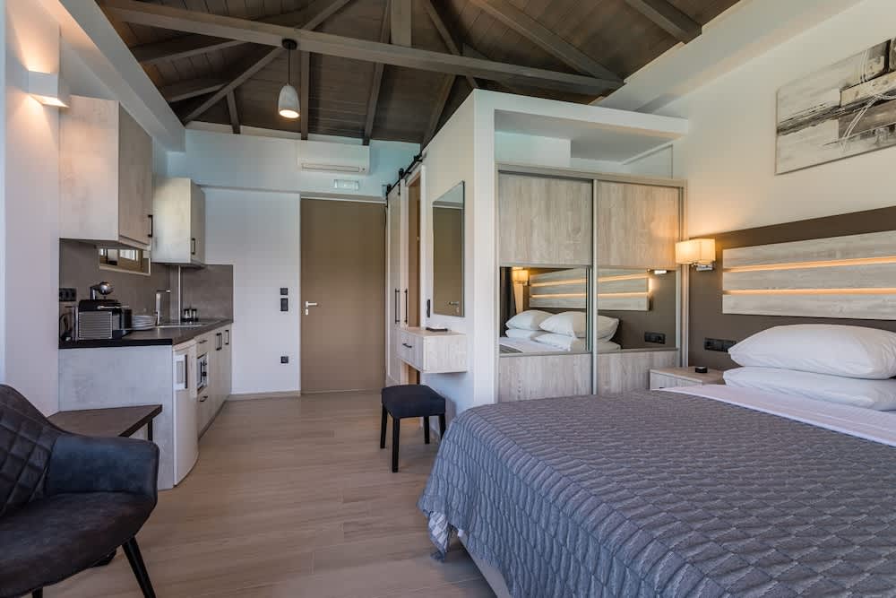 Lighthouse Apartments 4