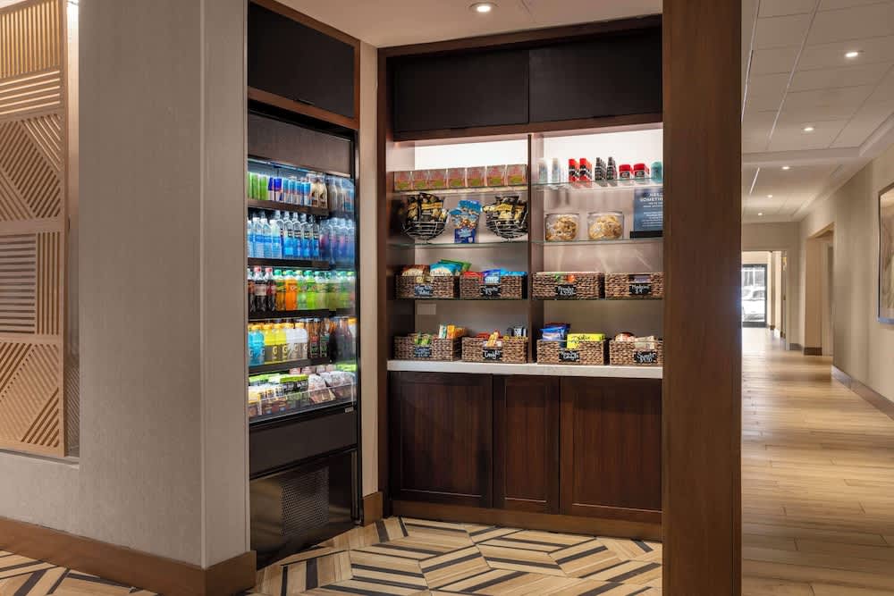 Hyatt Place Tempe Phoenix Airport 1