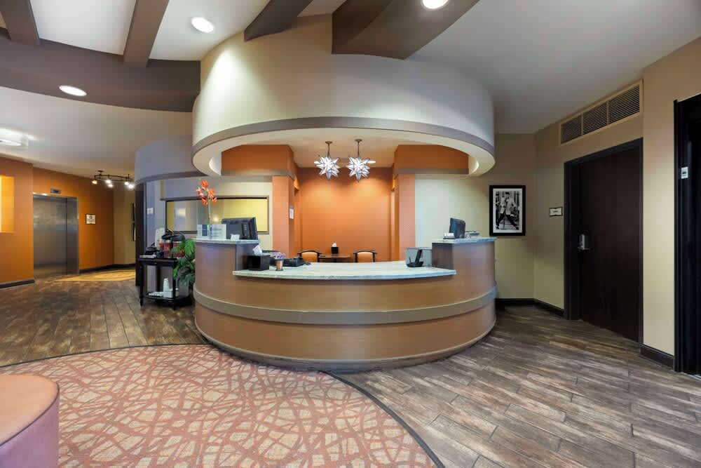 Best Western Plus Tupelo Inn & Suites 2