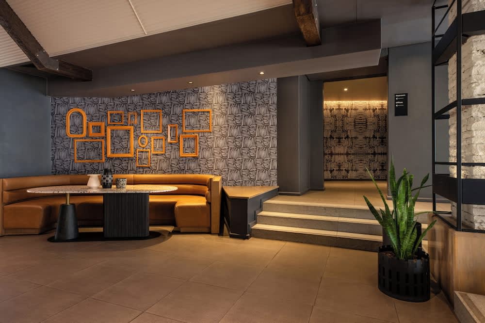 Mercure Hotel Windhoek 2