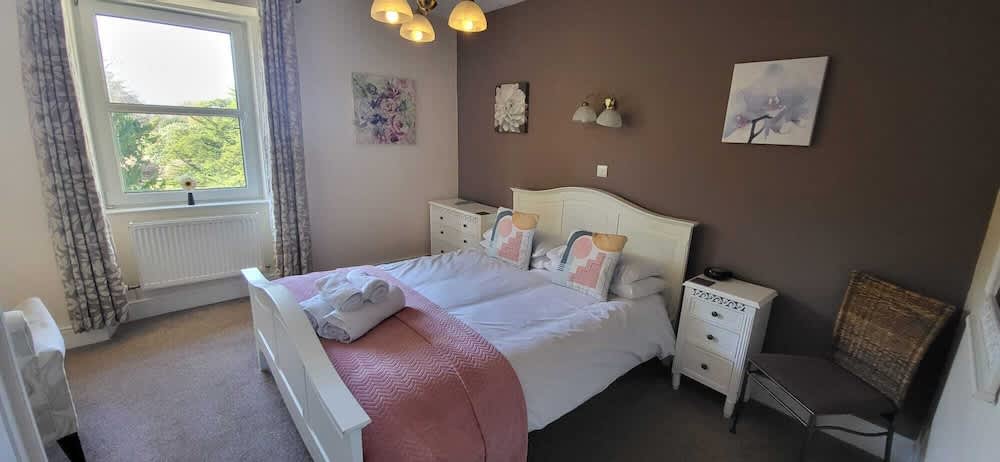 Ferndene Guest House 1