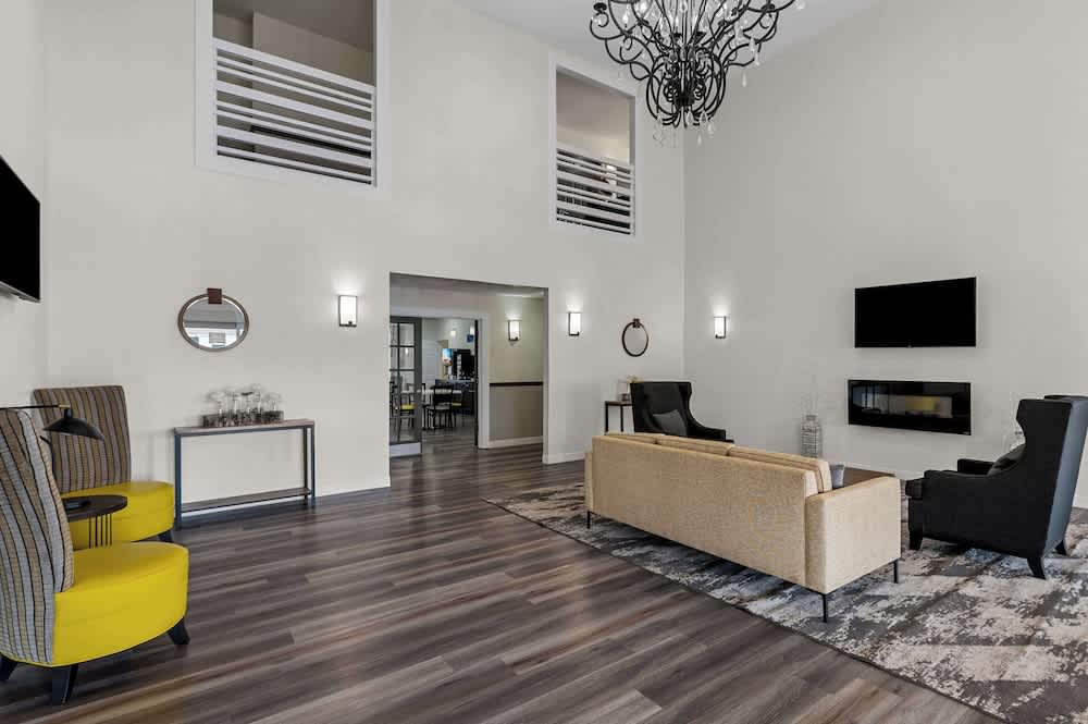 Best Western Sherwood Inn & Suites 2