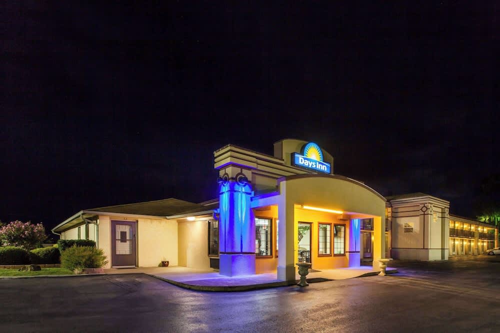 Days Inn by Wyndham El Reno 1