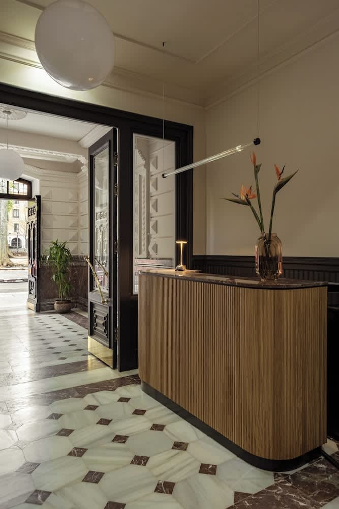 Batimont Suites & Apartments 2