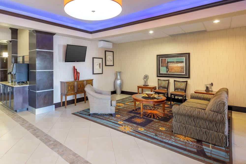 Best Western Plus Midland Suites 2