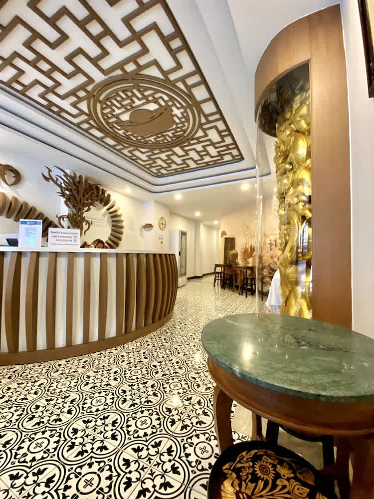 Sunray Beach Hotel Patong 1