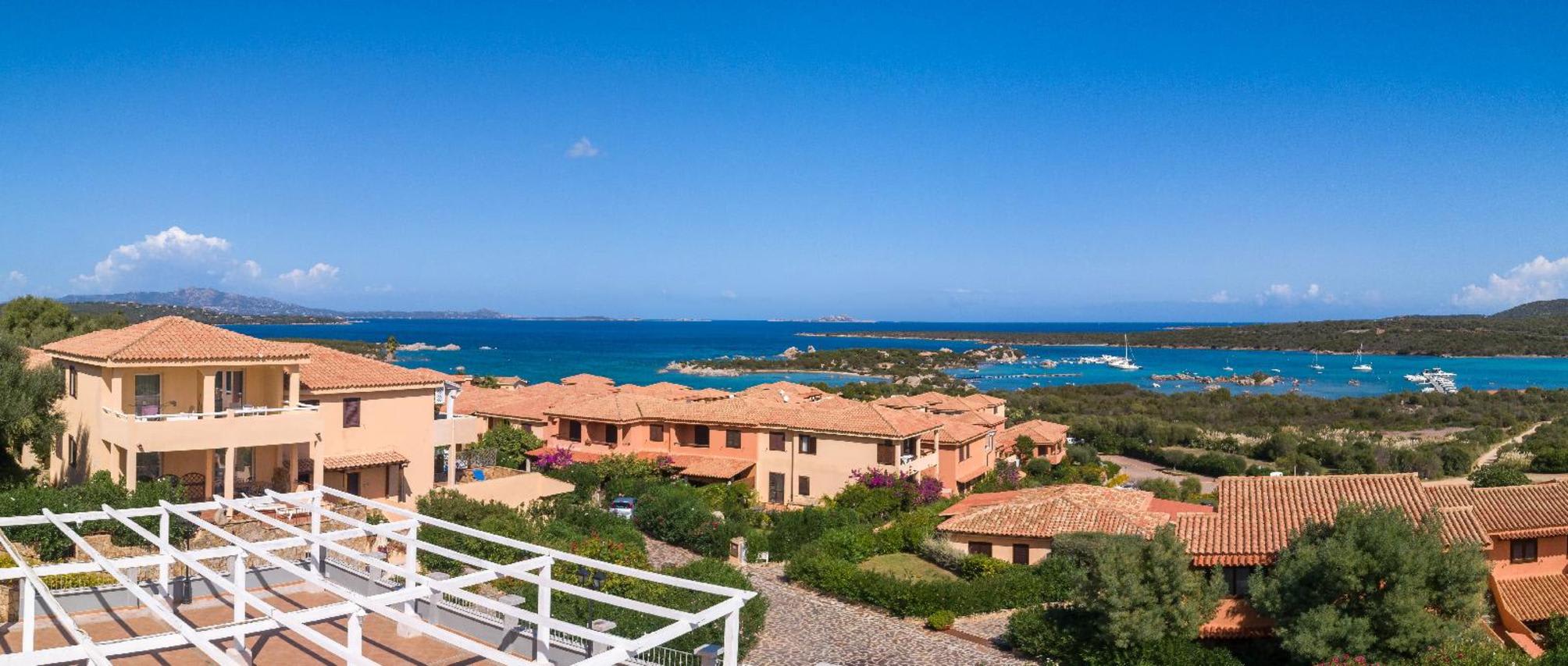 Baia de Bahas Residence 3