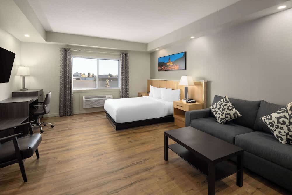 Baymont by Wyndham West Edmonton 1