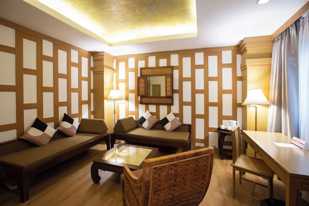 The Tarntawan Hotel Surawong Bangkok 1