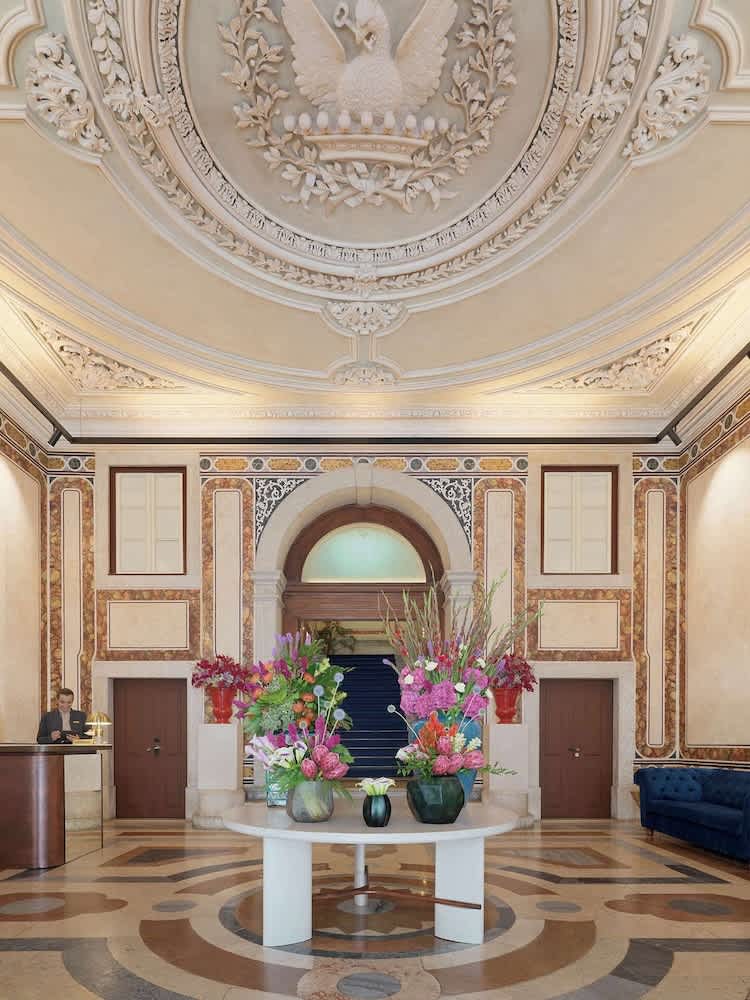 The One Palácio da Anunciada 4