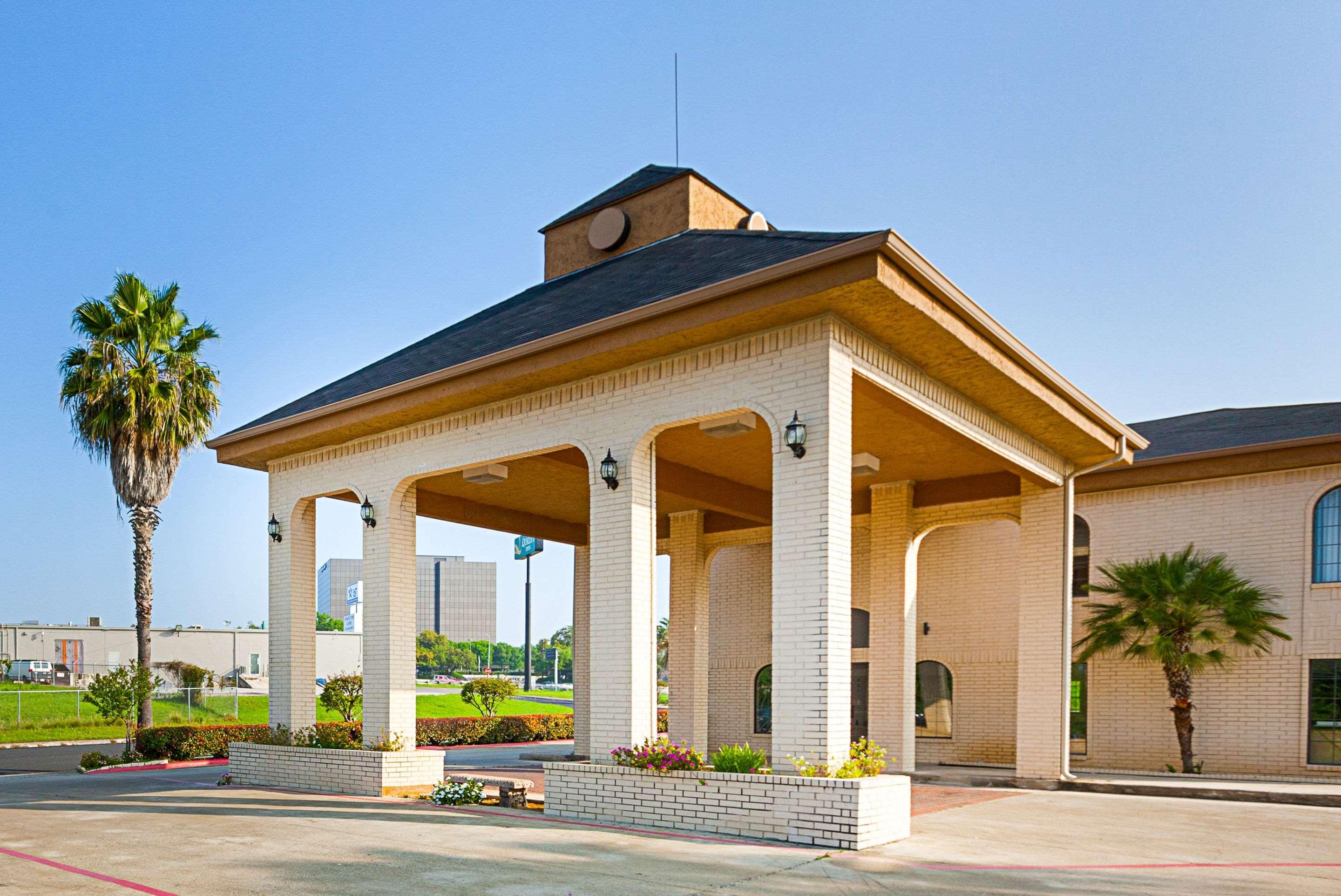 Quality Inn Near Medical Center San Antonio 3