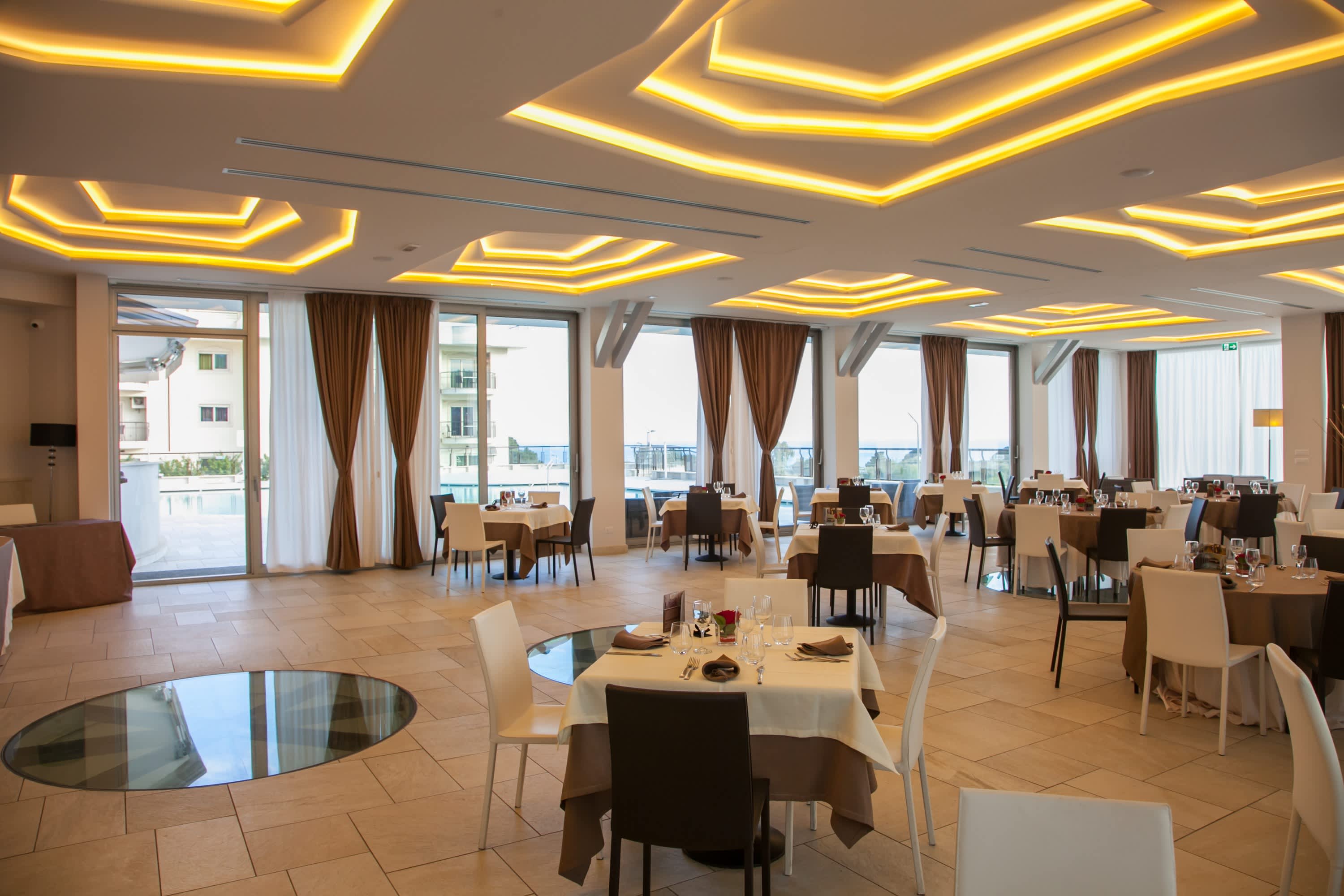 4 Spa Resort Hotel 4