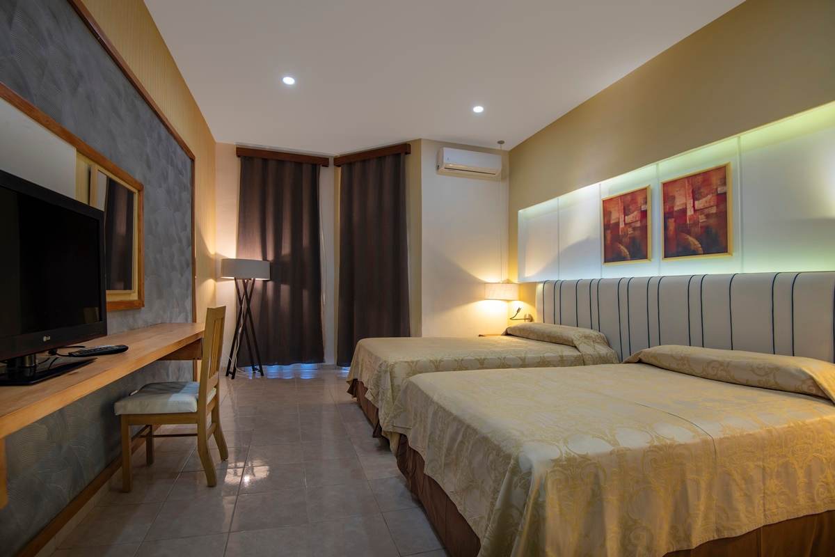 Hotel Paseo Habana 1