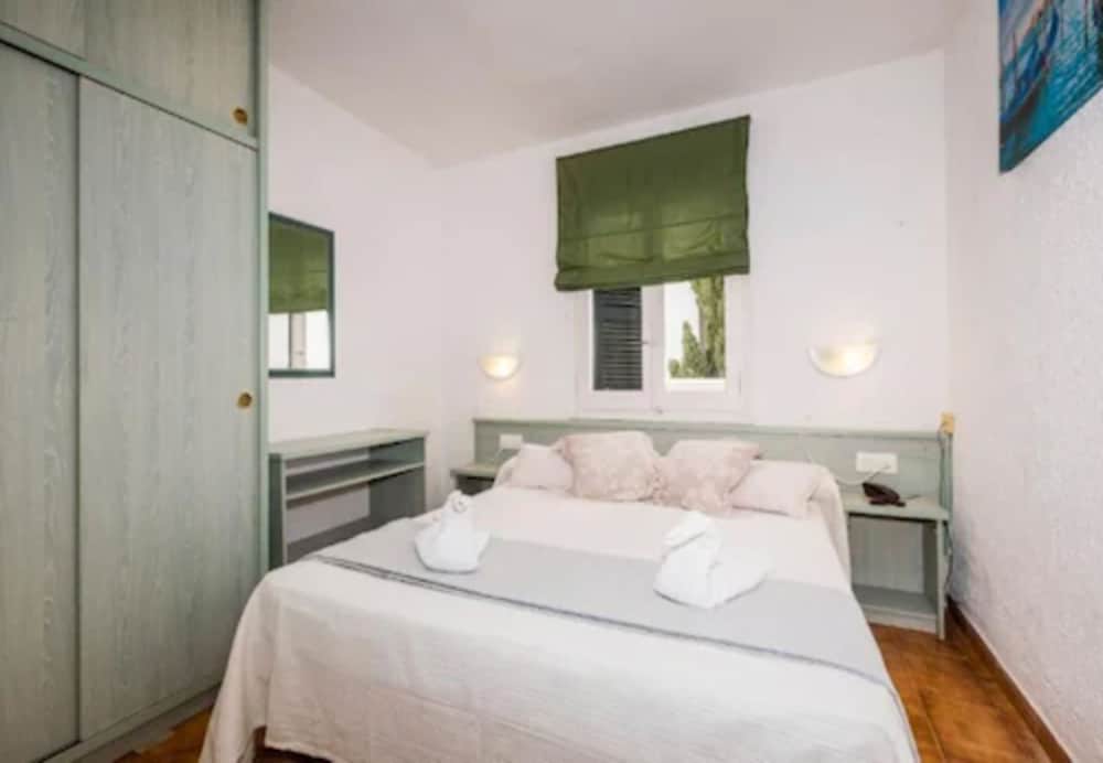 Playa Parc Apartments 4