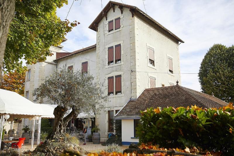 La Commanderie de Champarey 1