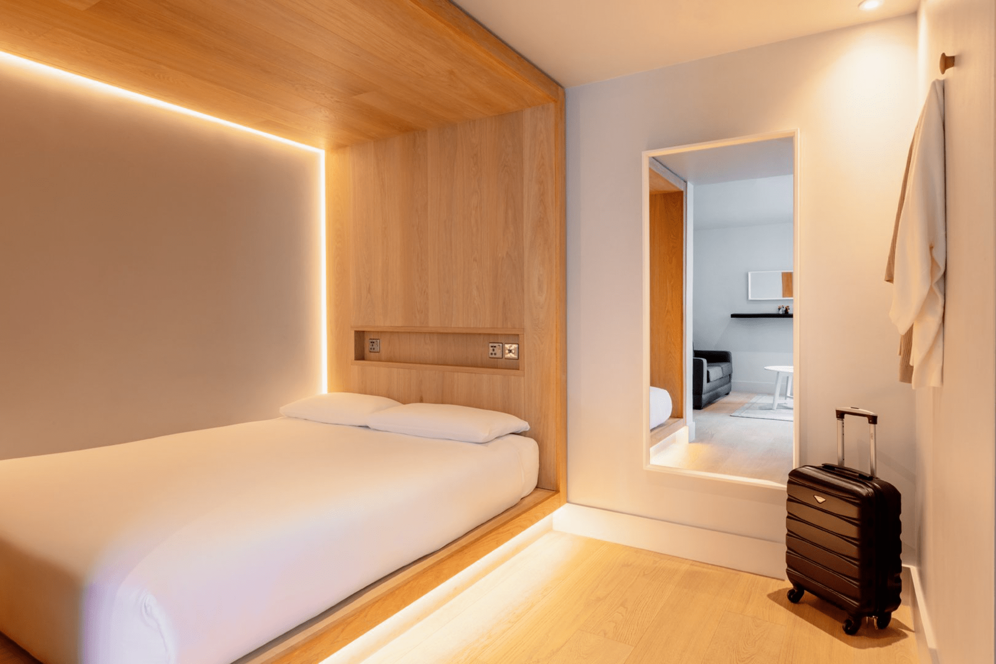 Zedwell Underground Hotel Tottenham Court Rd 4