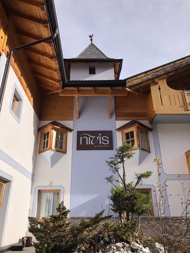 Nivis Hotel 1