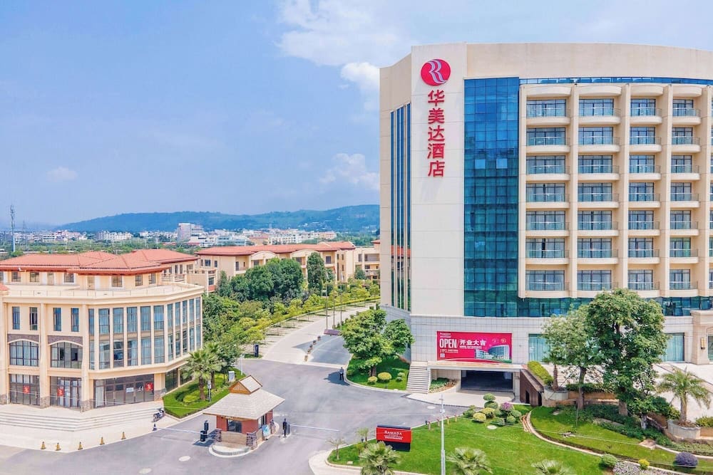 Ramada by Wyndham Kunming YiLiang 1