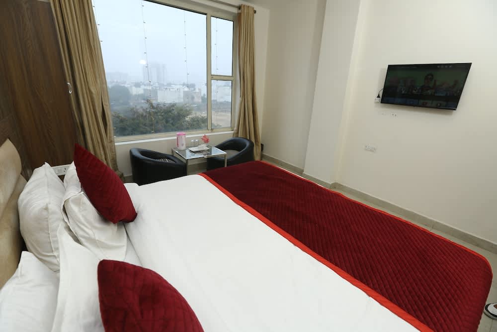 Hotel The Orchid 1