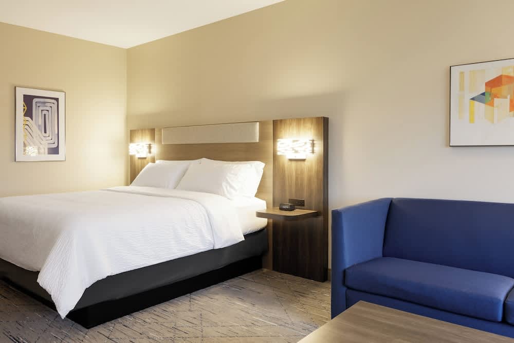 Holiday Inn Express & Suites Mazatlan by IHG 2