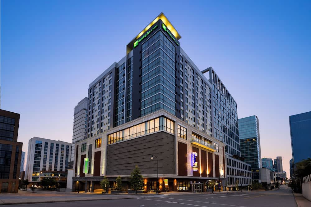 Holiday Inn & Suites NASHVILLE DOWNTOWN - BROADWAY by IHG 1