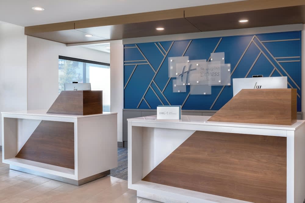 Holiday Inn Express & Suites ALTON - ST LOUIS AREA by IHG 2