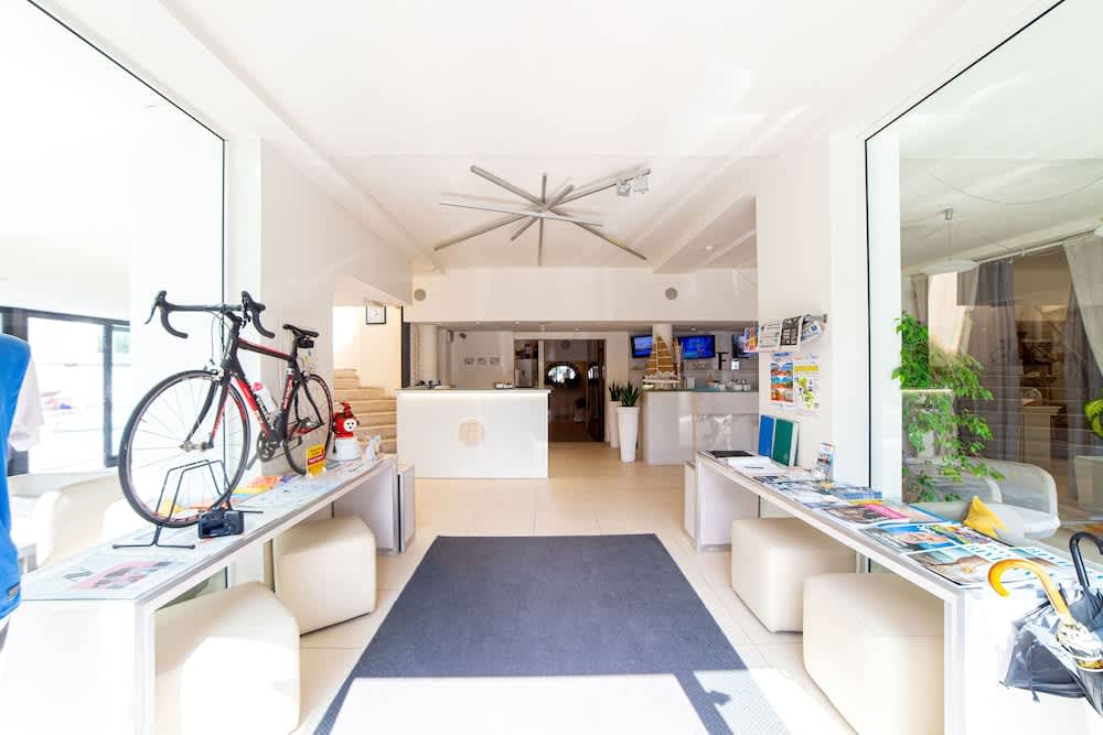 Ferretti Beach Hotel 3