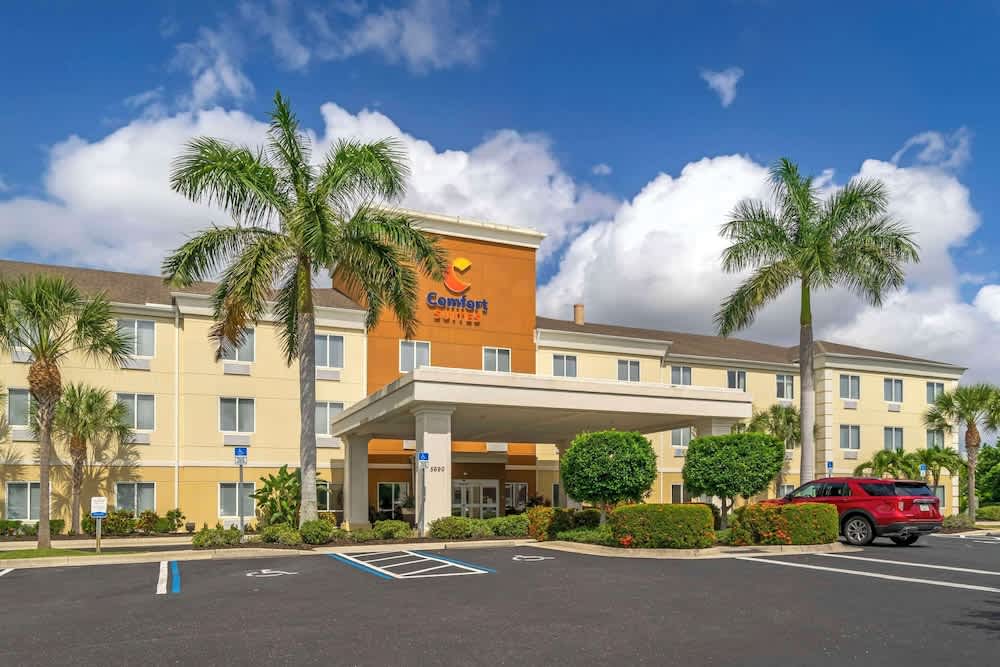 Comfort Suites Sarasota-Siesta Key 1