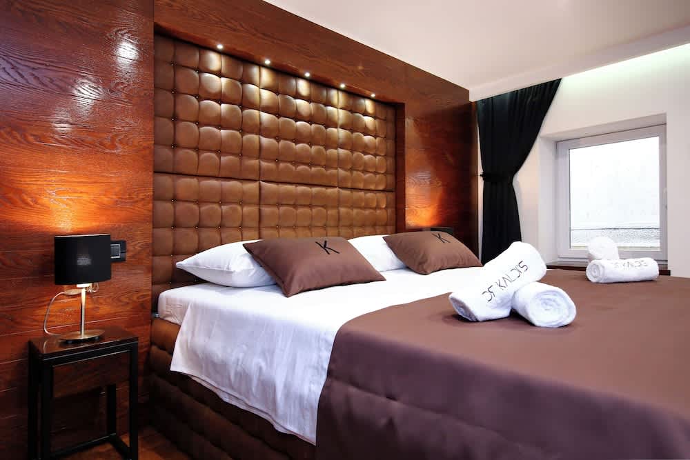 Deluxe Dino room & studio apartment 2