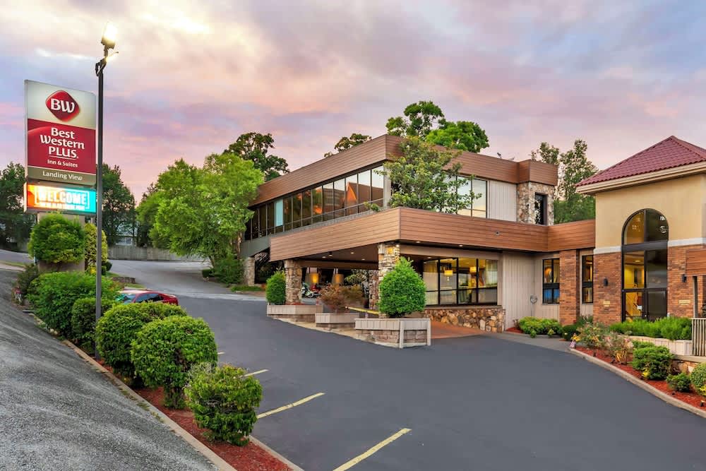 Best Western Plus Landing View Inn & Suites 1