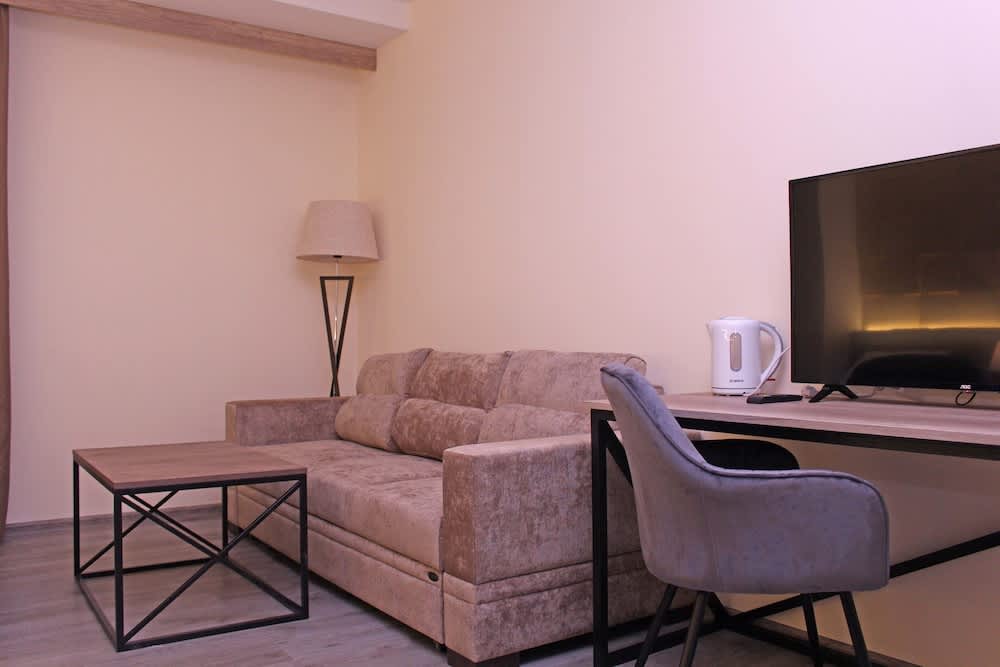 MANDARIN Hotel 2