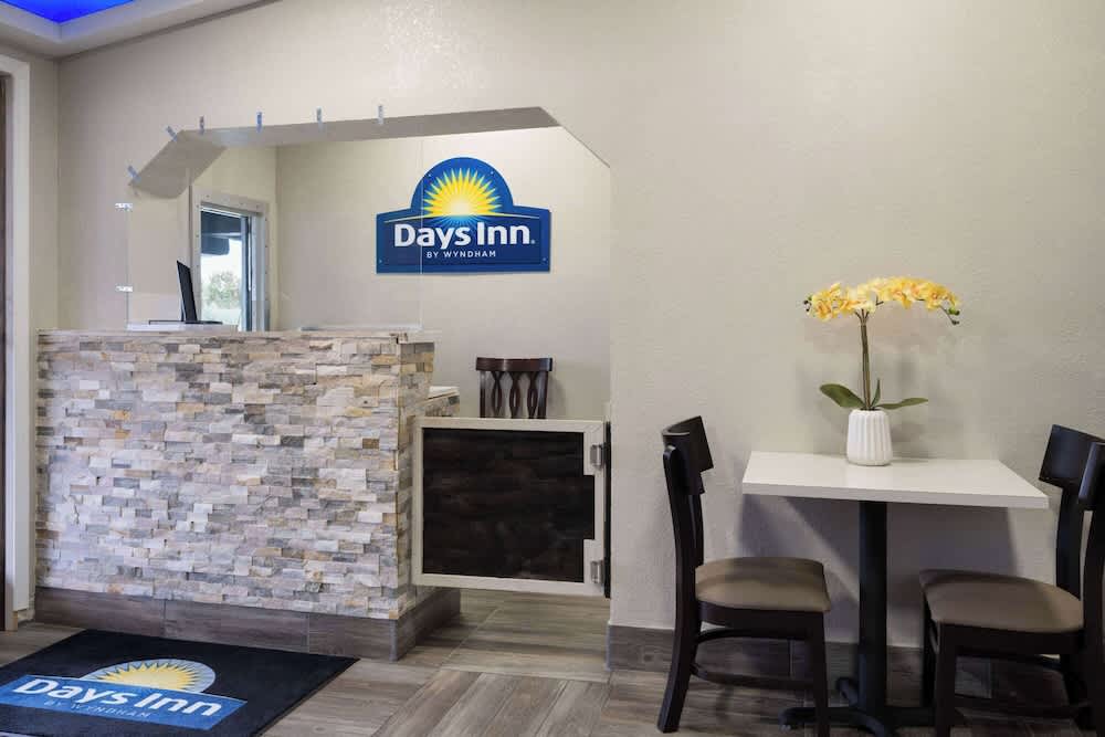 Days Inn by Wyndham Salisbury, NC 2