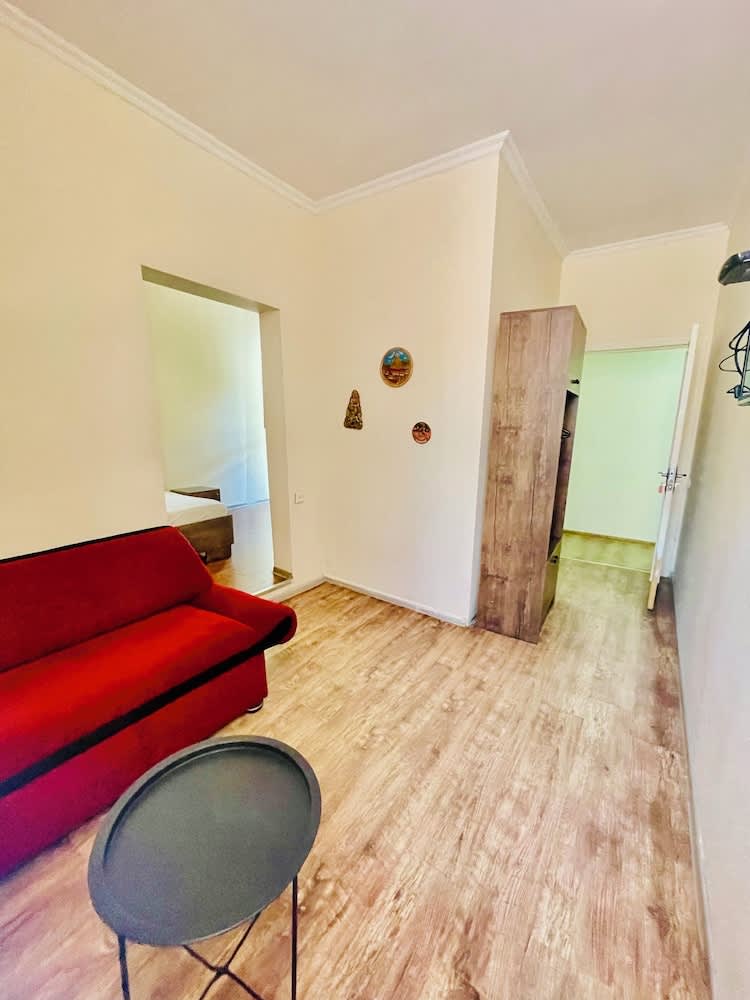 Bonvoyage Rustaveli Ave 1