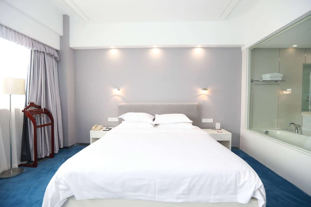 Ramada Plaza by Wyndham Hangzhou Riverside 4