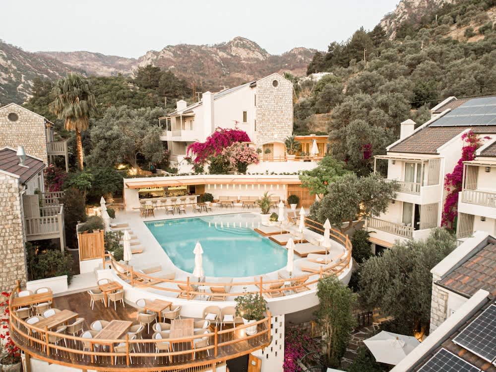 Pilos Suites 1