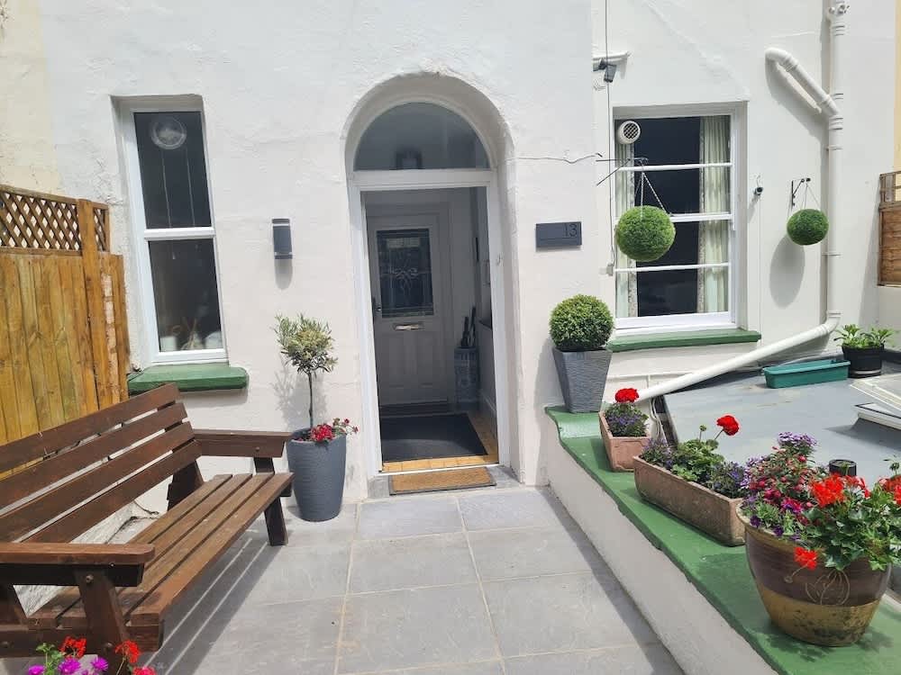 The Collingdale Guest House 1