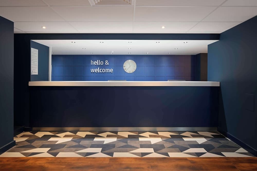 Travelodge Edinburgh Central 2